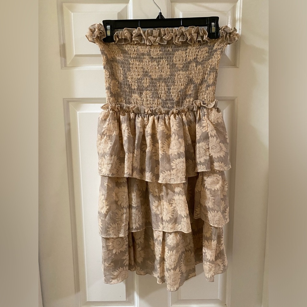 Strapless sunflower patterned dress